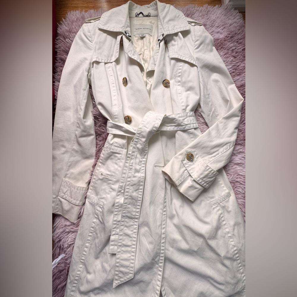 Banana Republic Cream Trench Coat